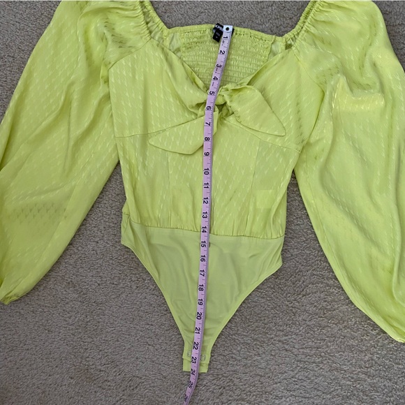 Express Medium Green Yellow Long Sleeve Blouse Bodysuit - Picture 6 of 8